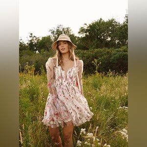 Flora & Lane Floral Embroidered White Dress Rue Sz L